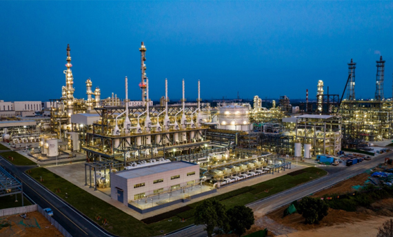 雄厚的技術(shù)力量和精良的裝備